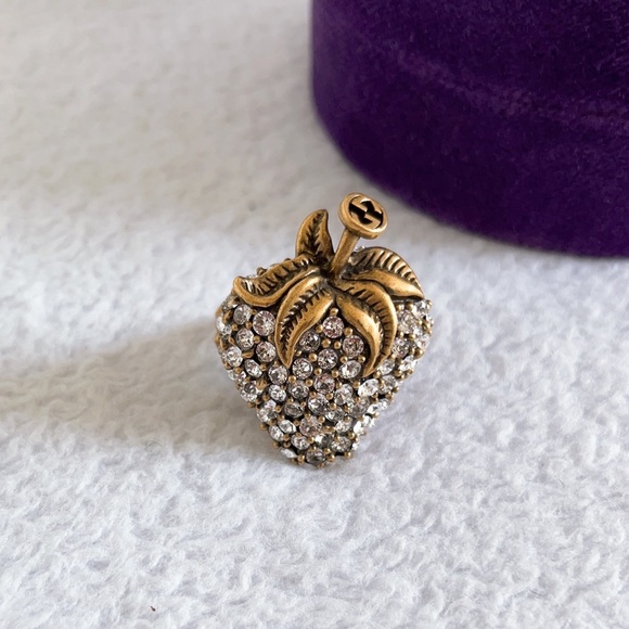 Authentic Gucci Strawberry Ring with white Crystal - Picture 6 of 13